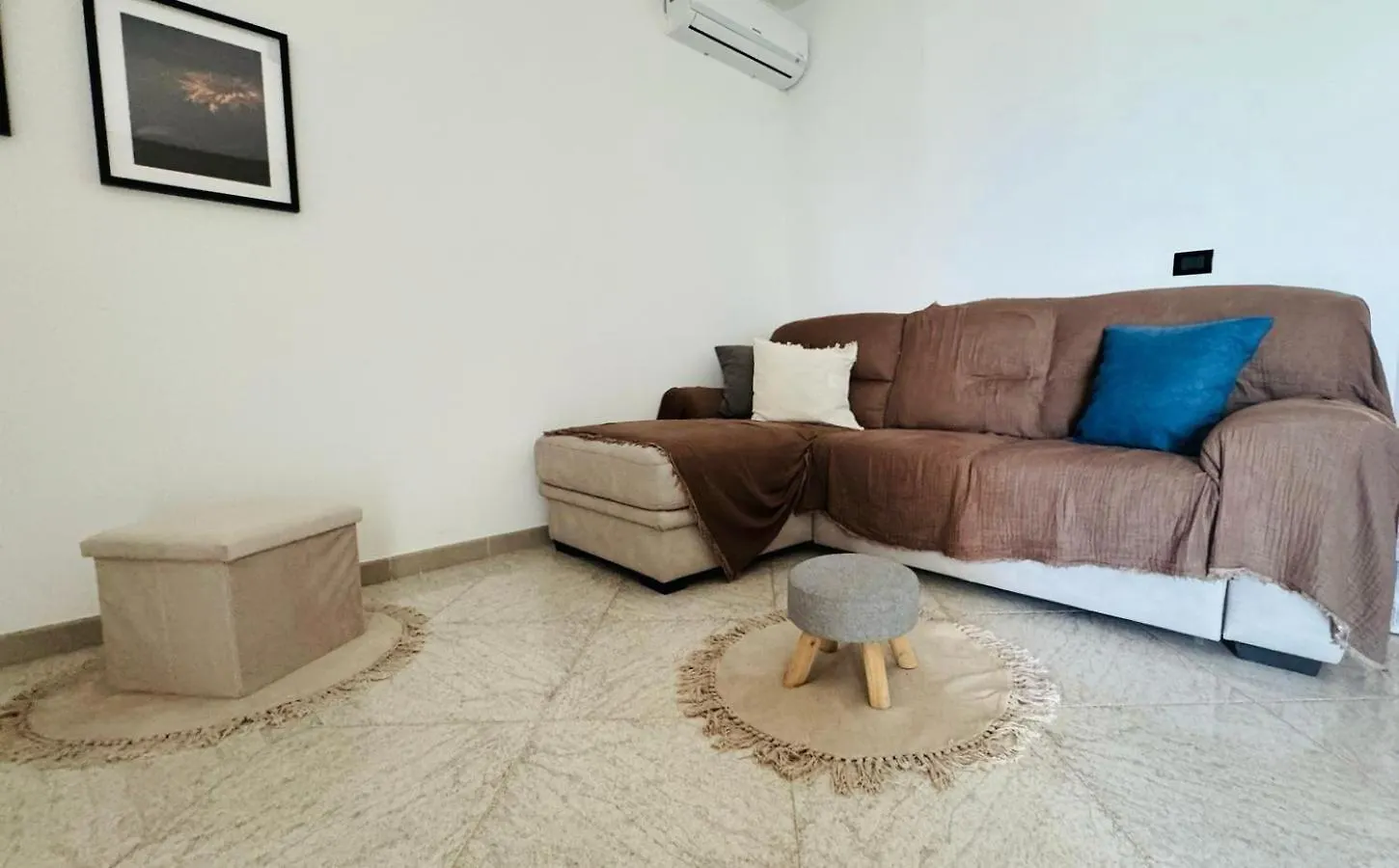 Gin House Seaview Apartman Bari